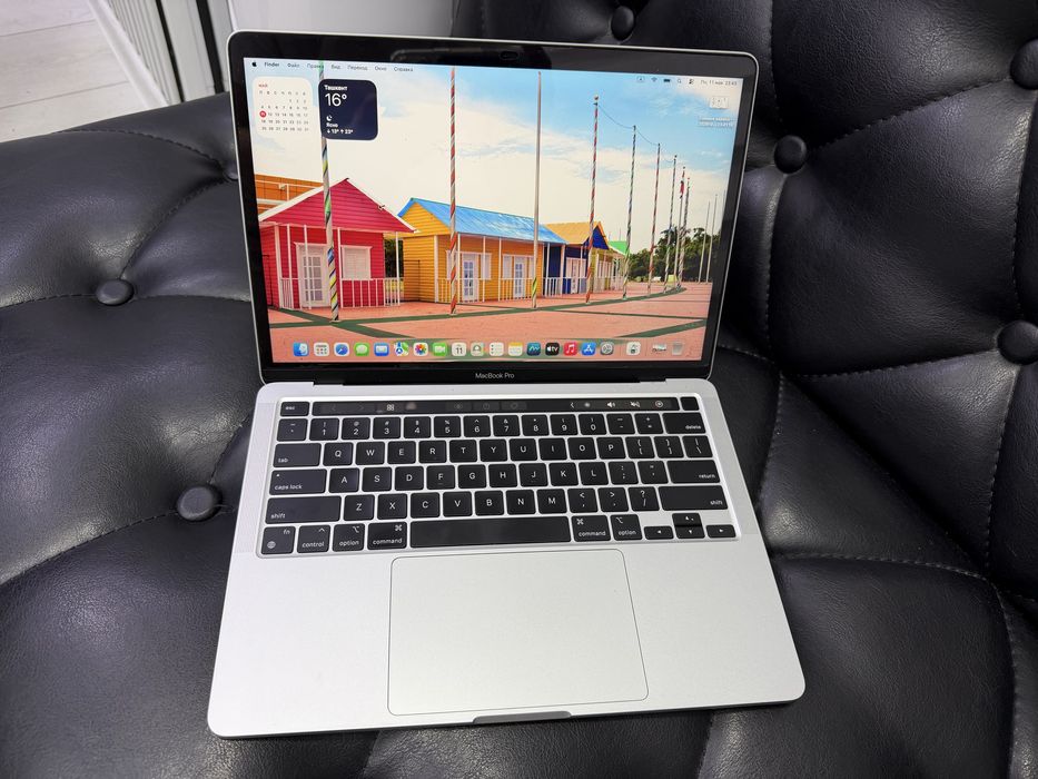 Apple MacBook Pro M1 2020 года в идеальном состояние