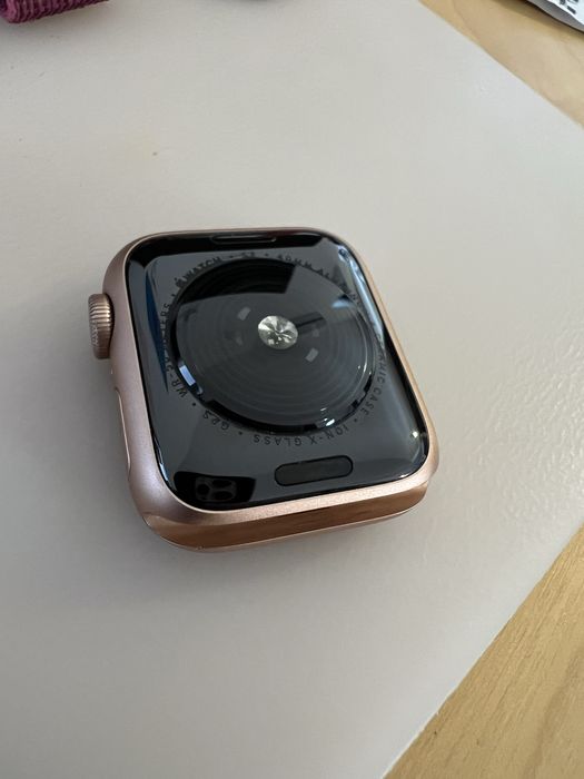 Iphone 13 pro si apple watch SE