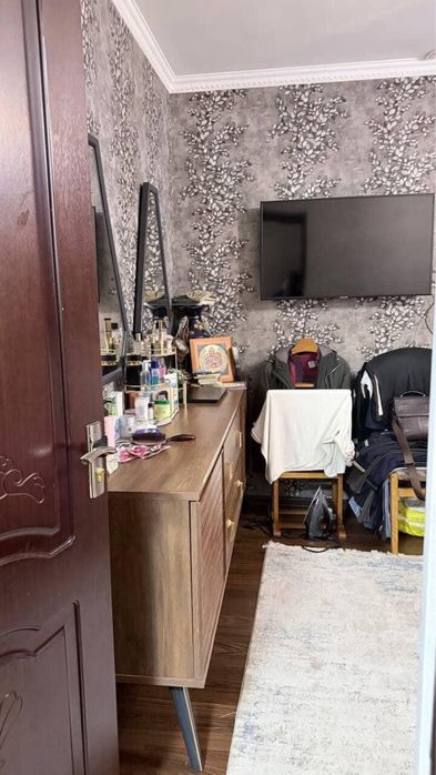 Продается 3 комнатная Чиланзар 1