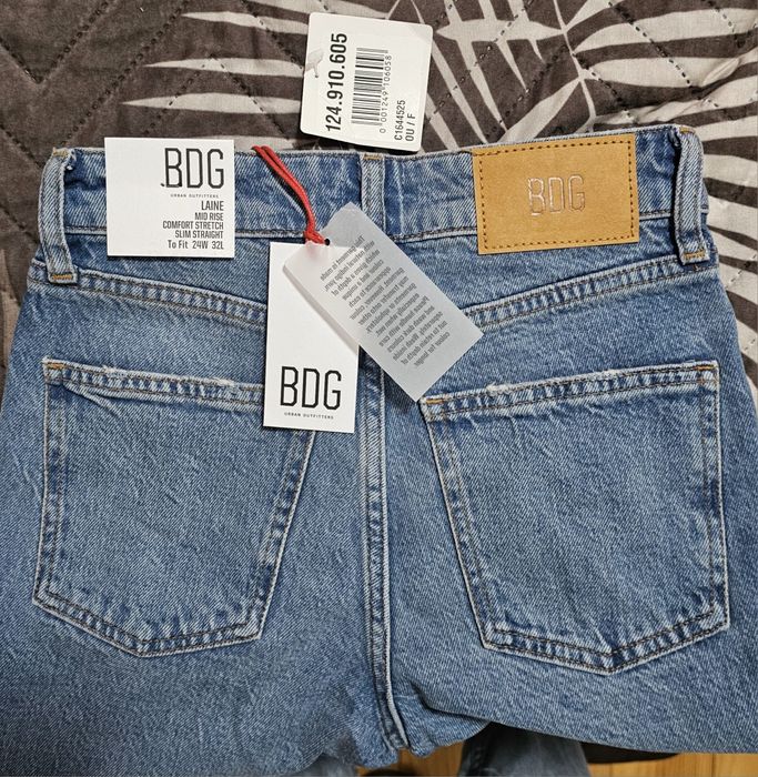 Чисто нови дънки BDG в размер XXS