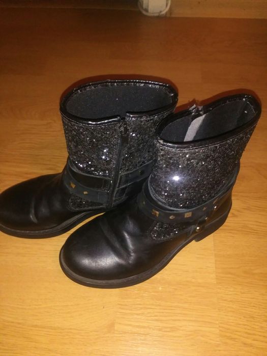 Детски боти и маратонки за момче и момиче!Много топли и удобни за зима