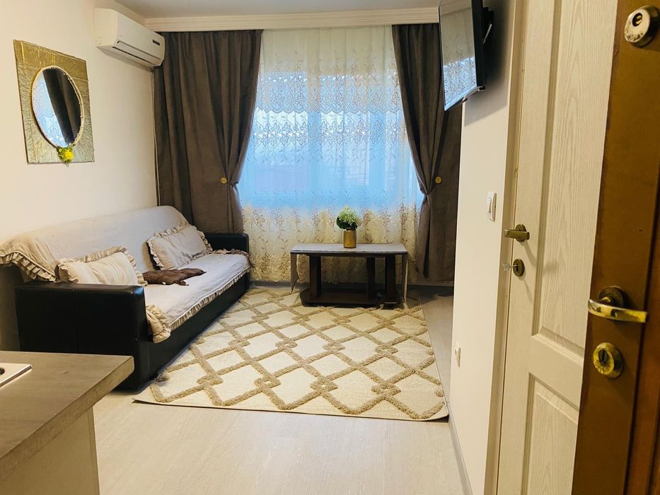 Camera camin cu baie proprie de inchiriat