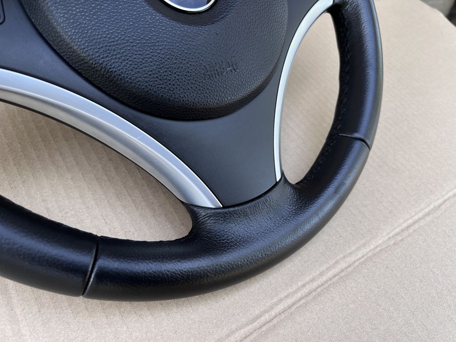 Bmw e90,e91,e87 SportLine волан в много добро състояние. - 2