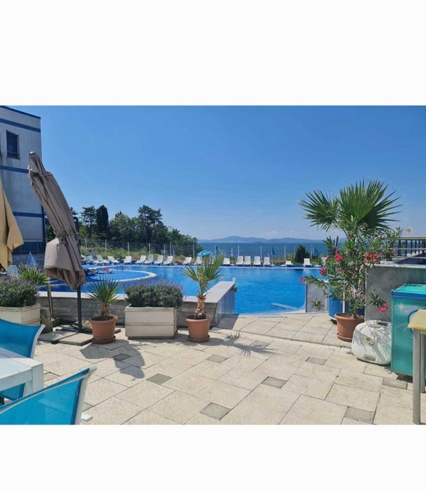 Дава се под наем Заведение в Поморие - 300 кв.м за 8670 € - Снимка #3