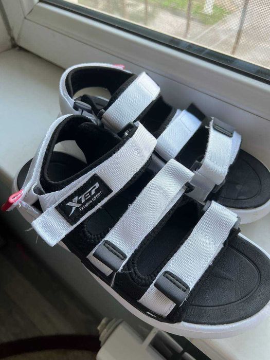 Продам Босоножки Х-тер