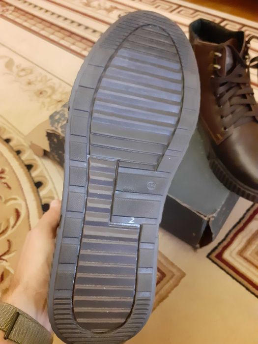 Кожаные ботинки, новые