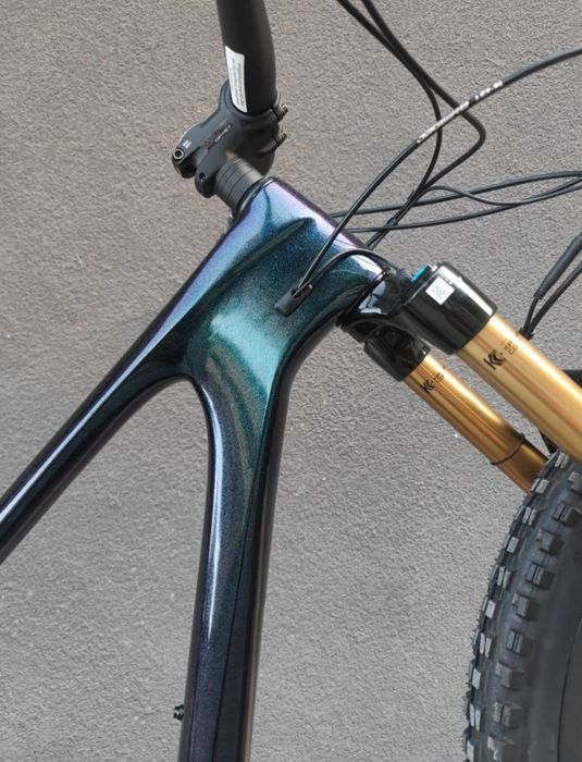 Нов Карбонов Велосипед 29" Giant 1х12 Sram Gx Fox Valve Live Bluetooth