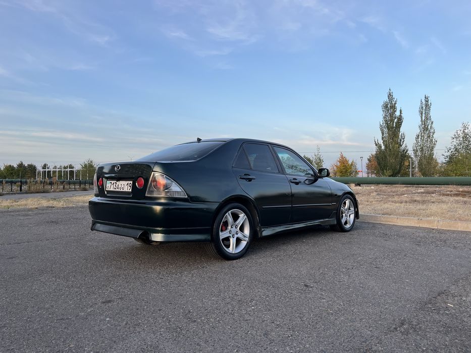 Lexus IS200 продам