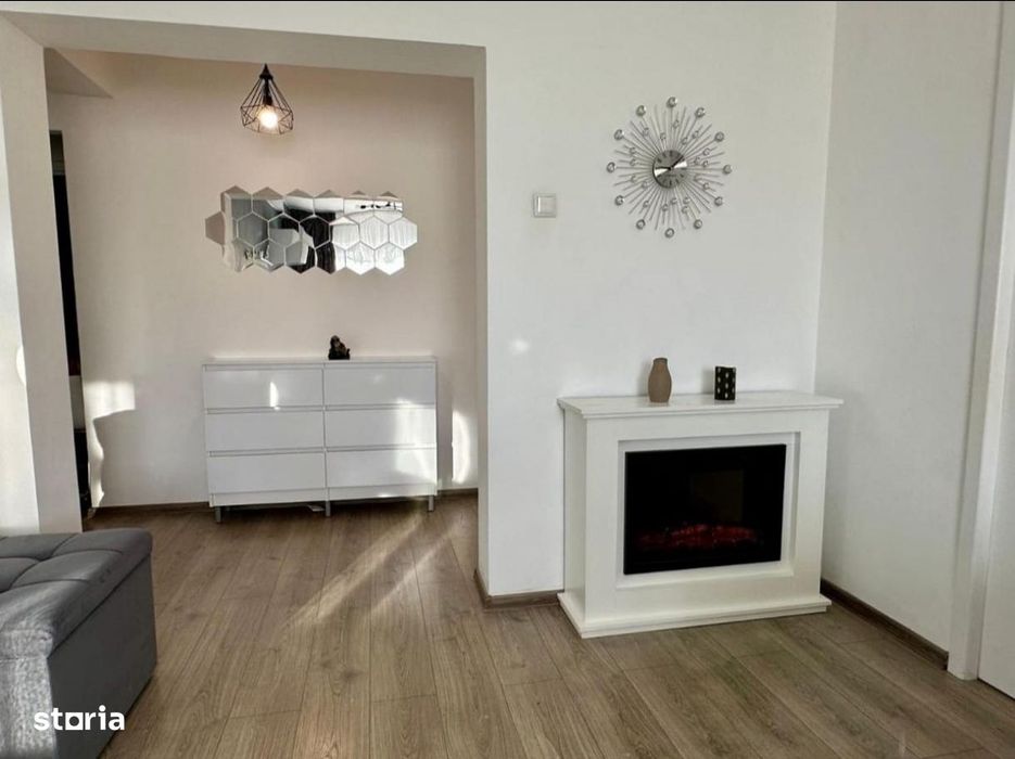 Apartament cu 3 camere de închiriat în Curtea de Argeș.