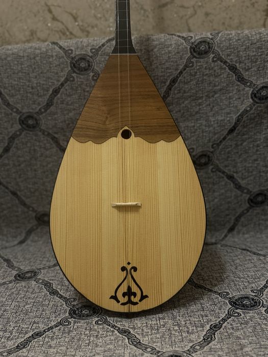 Домбыра  новая с чехлом