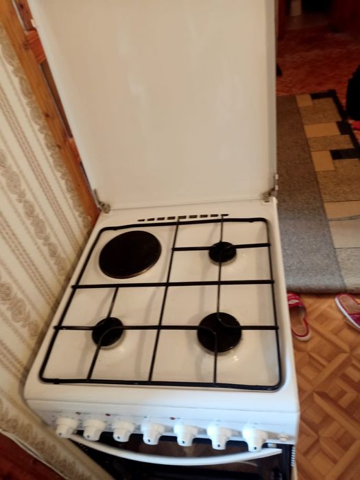 Газовая плита ..