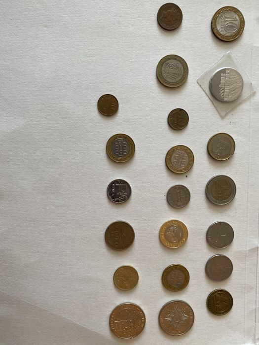 Монеты и купюры