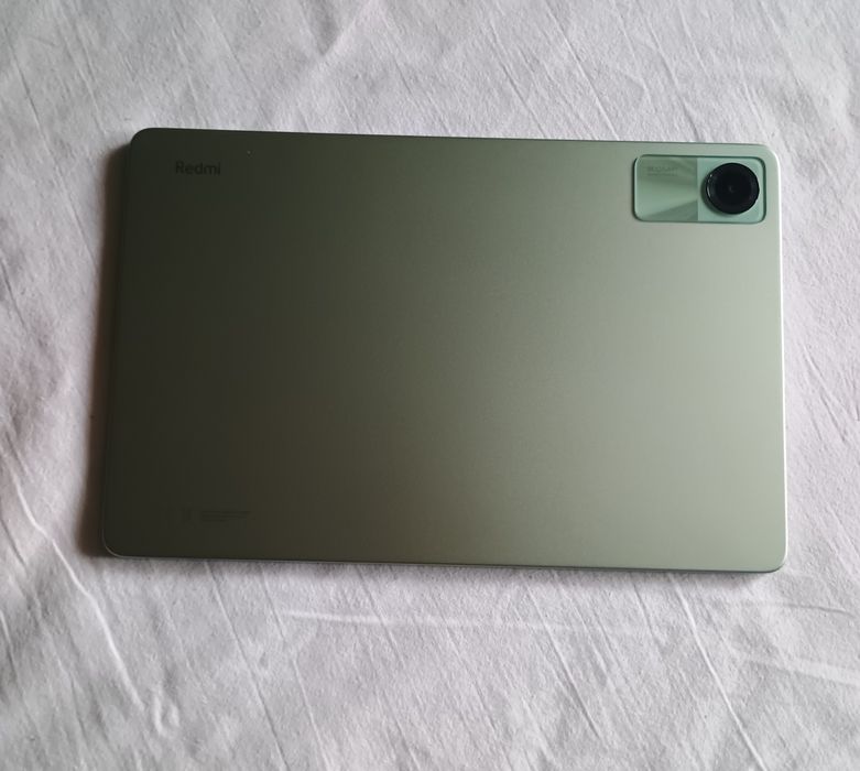 Redmi Pad SE 8GB ram / 256gb rom - cutie + încărcător + folie aplicată