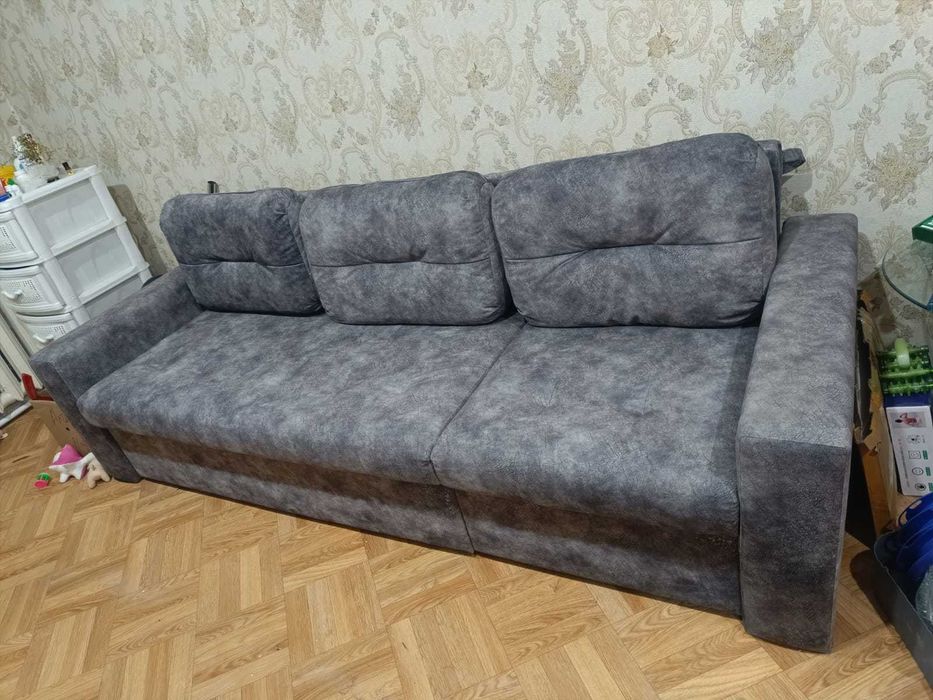 Продам диван угловой