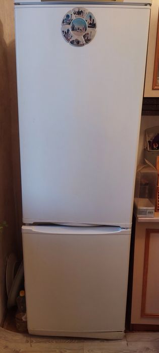 Продам холодильник