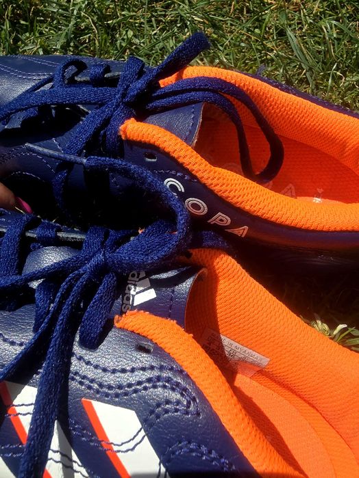 Детски футболни бутонки "Адидас"