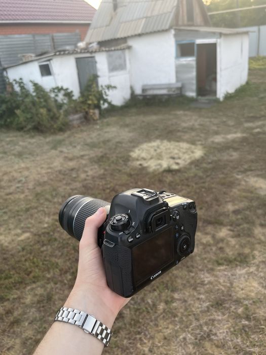 Canon EOS 6D + Canon EF 75–300mm