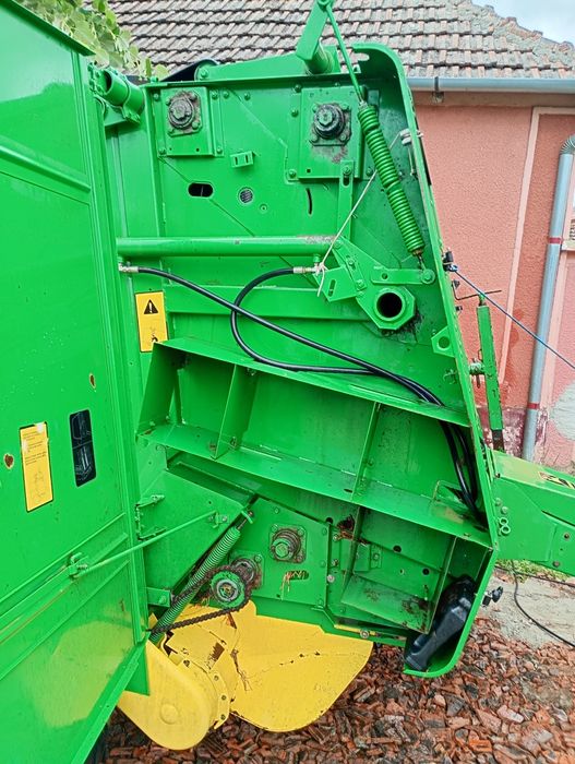 Presă baloți rotunzi mici John Deere 540