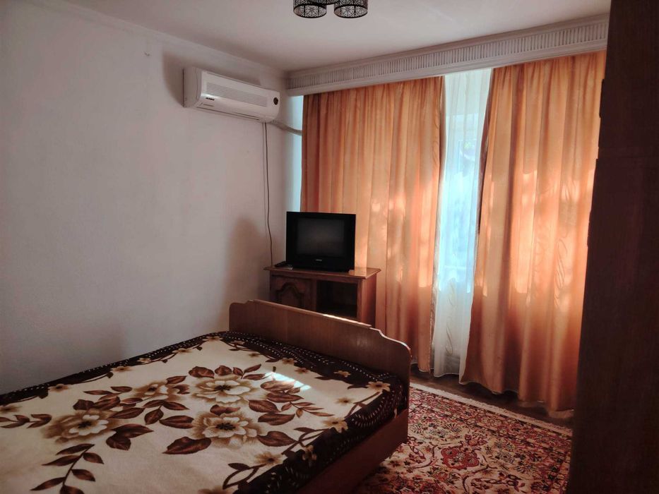 Închiriez apartament 3 camere