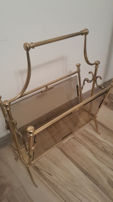 Винтидж италианска постйвка за вестници и списания