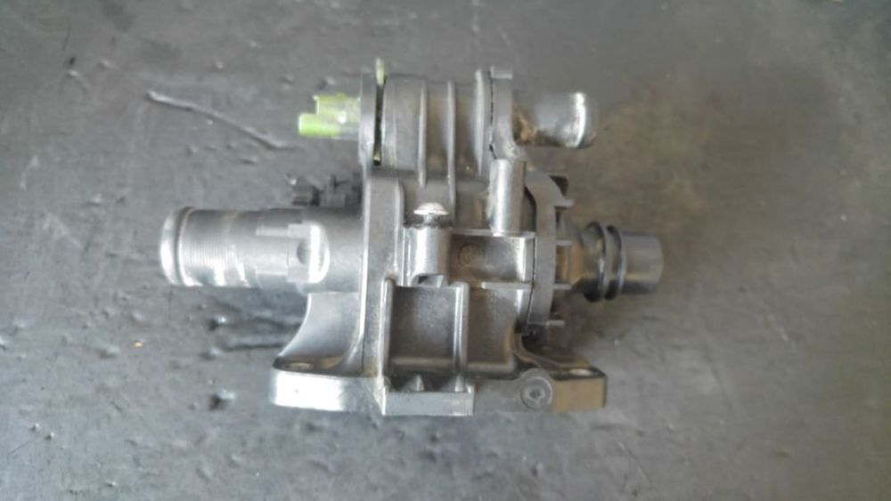 Termostat lichid racire 1.6 hdi peugeot 307 9647767180