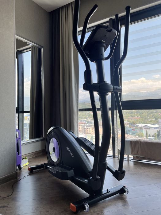 Эллипс Genau Crosstrainer Deluxe V3