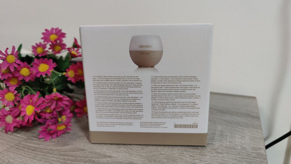 Difuzor aromaterapie Petal Doterra