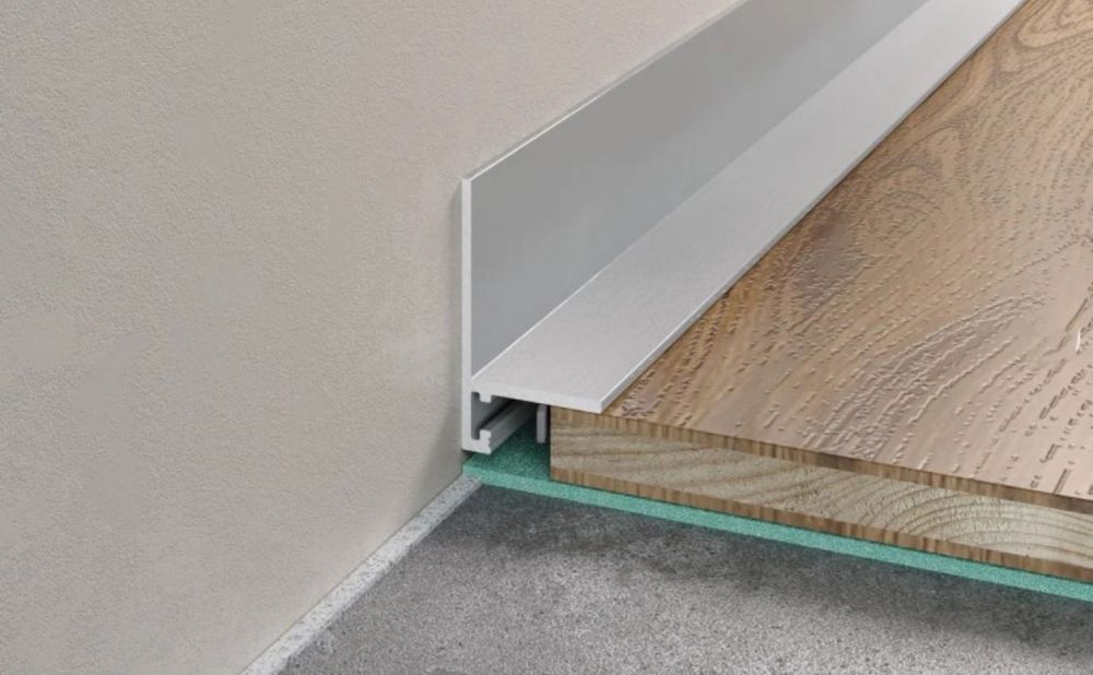 Л образный плинтус 
Продаётся L-образный п