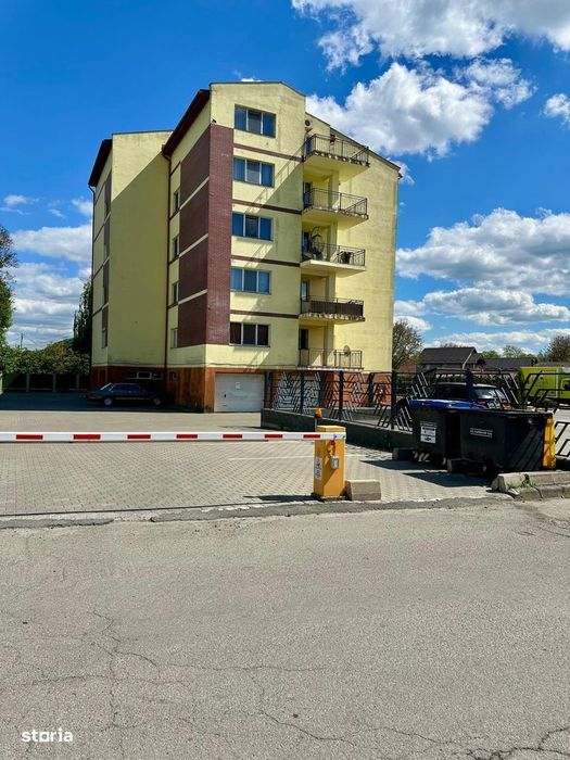 Apartament 3 camere Et 1 ,79 mp  Mobilat & Utilat | Garaj + Parcare |