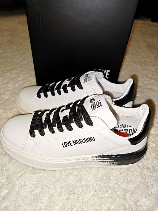 Love Moschino Сникърси