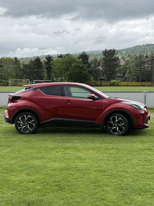 Toyota CH-R 2.0 Hybrid