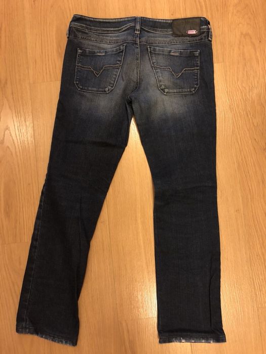 Blugi/pantaloni Diesel marime 36