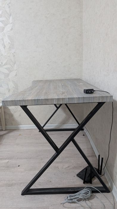 Стол компьютерный