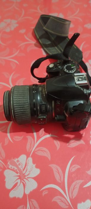 Nikon D 3000 foto kamera