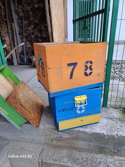 Inventar apicol,rame,cutii,roinite