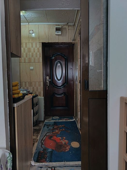 Vând garsonieră  in zona artego