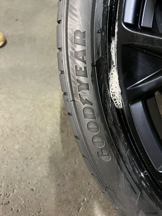 Шины летние Goodyear 255/45/R22