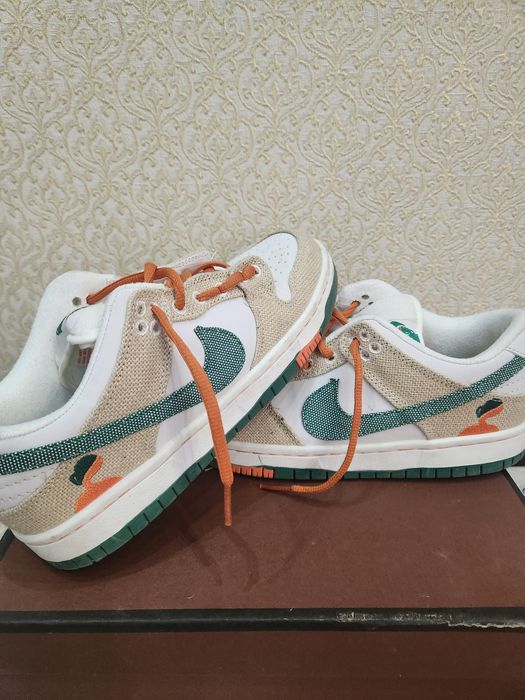 Nike sb x jarritos