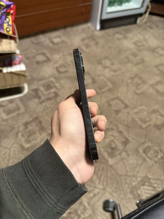 Iphone 13 pro max green