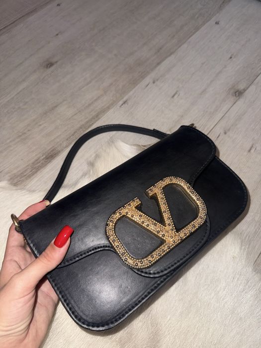 Черна чанта Valentino