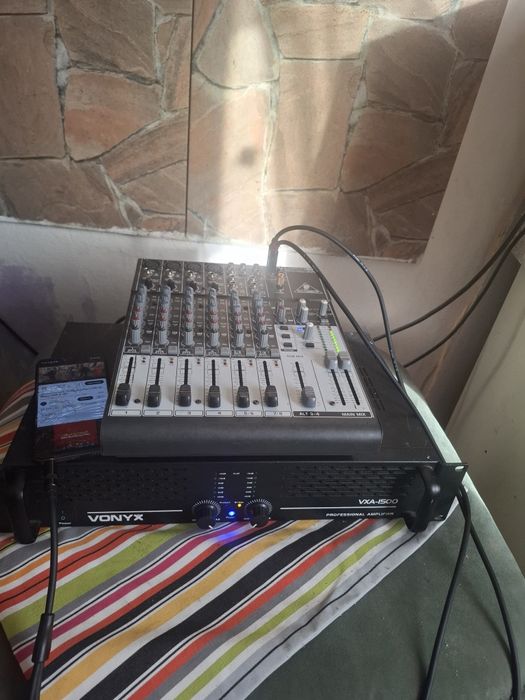 Vând sistem LD boxe oe 12 foarte puternice fără defect