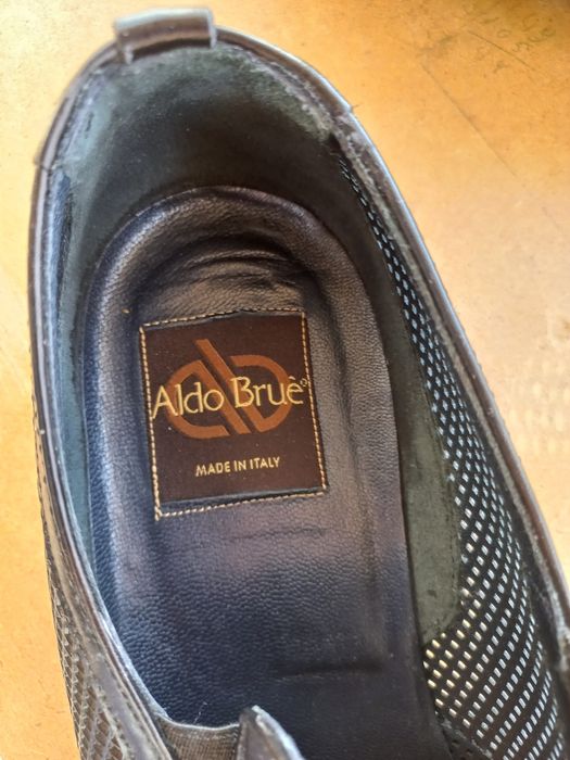 Продаются мужские туфли