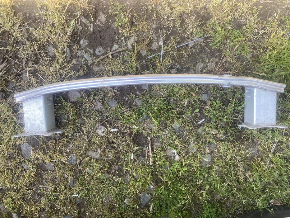 Задна греда под бронята Ford Focus Mk4