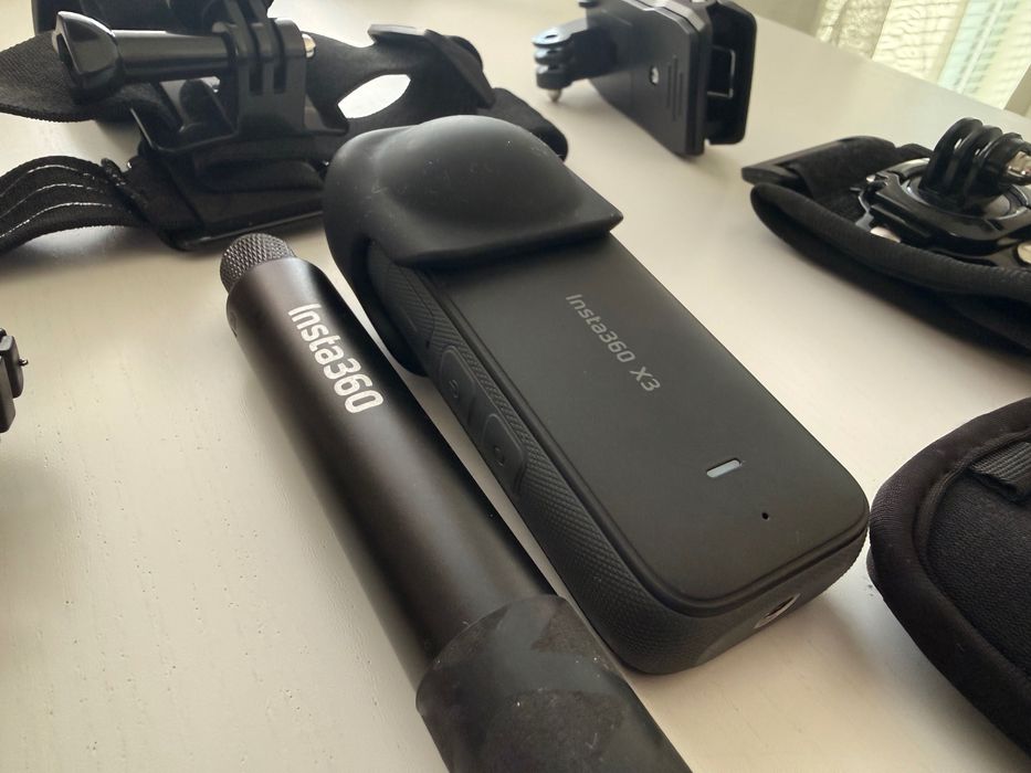 Insta360 x3 пълен пакет с аксесоари