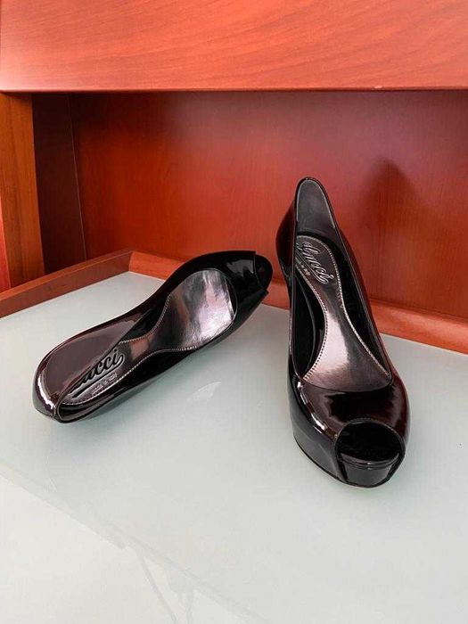 Женские лаковые черные туфли оригинал Gucci