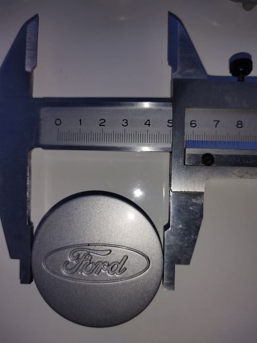 Колпак ступицы легкосплавного диска Ford