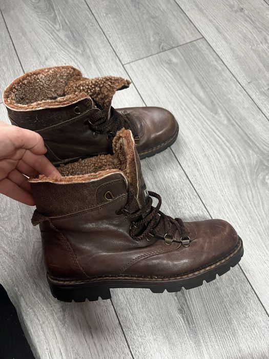 Vând bocanci din piele ,kilvana.