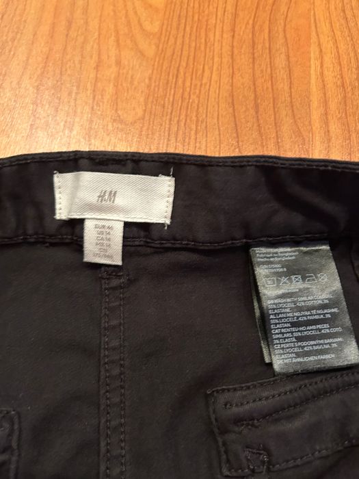 Pantaloni negri  cu buzunare H&M mărimea 46