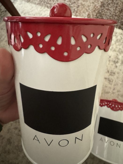 Декоративни метални кутийки AVON