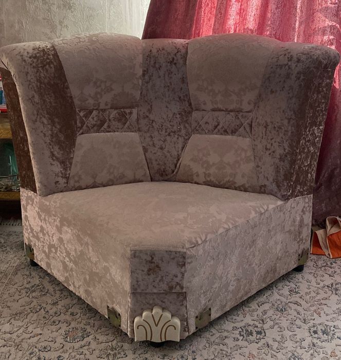 Продам диван комп хорошем состоянии.